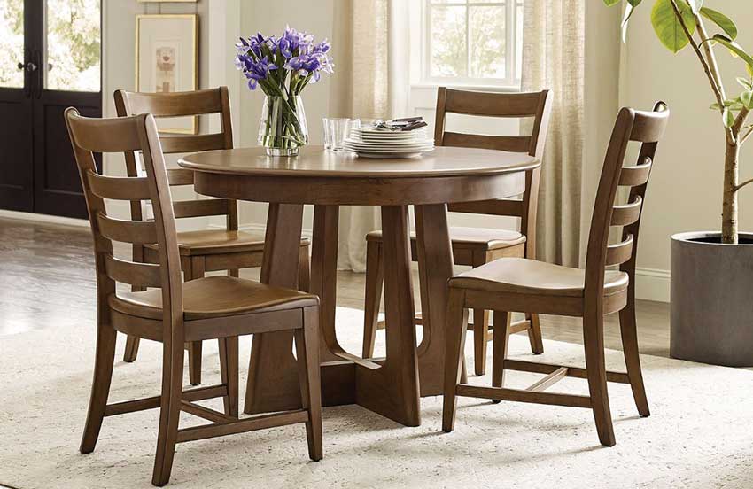 Kincaid dining set